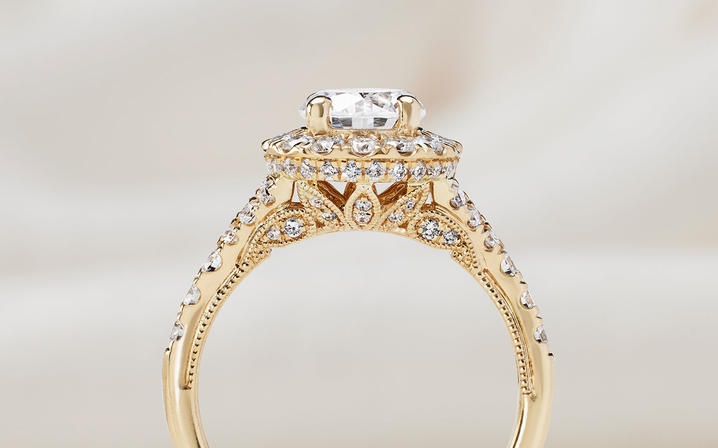 Yellow gold engagement ring