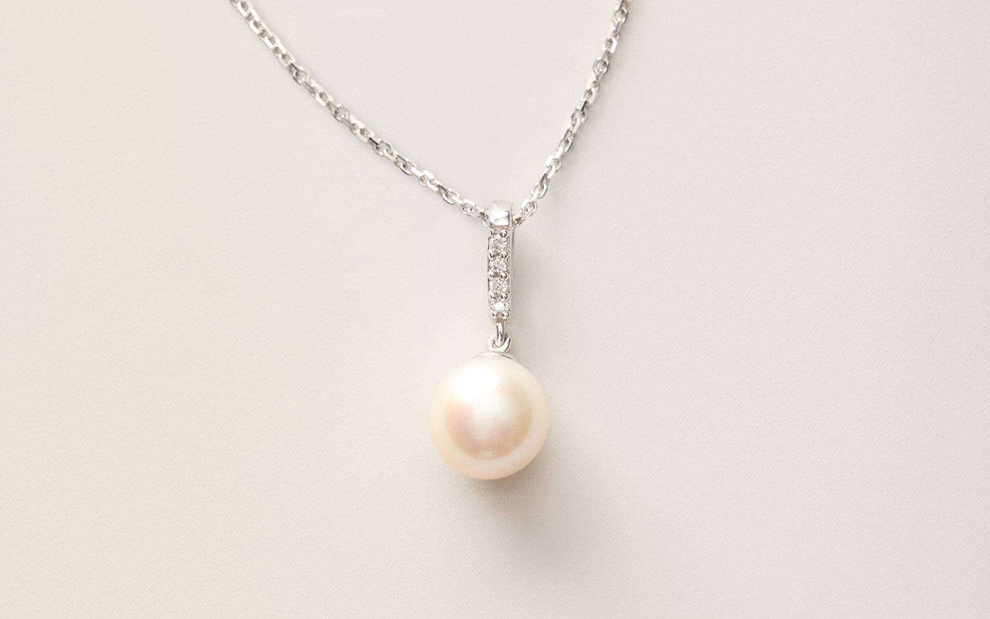 Pearl necklace