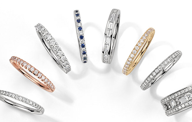 Arch of wedding bands 