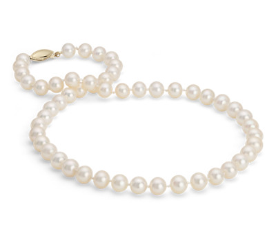 Pearl strand necklace with a gold clasp