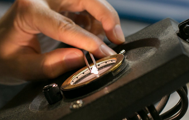 Ask an Expert: What Does a Gemologist Do?