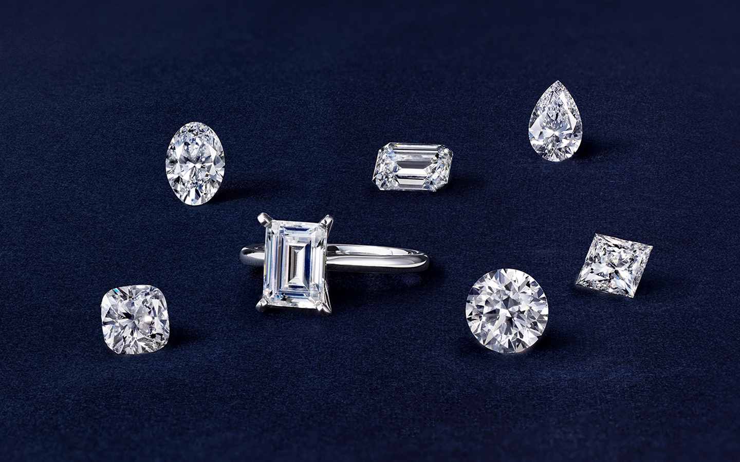 Engagement ring with loose diamonds