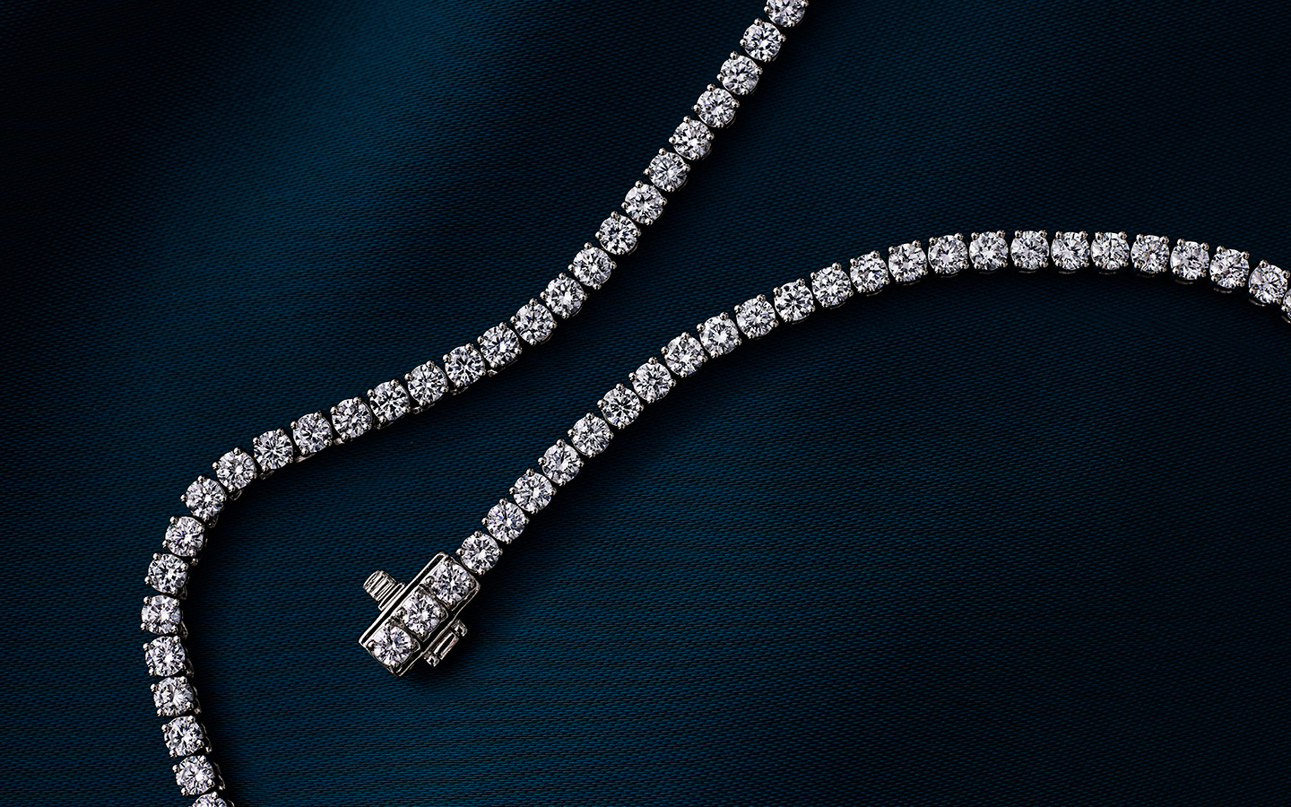 Diamond tennis bracelets in white gold. 