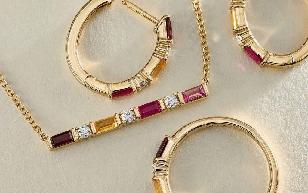 How to Find Custom Birthstone Jewelry