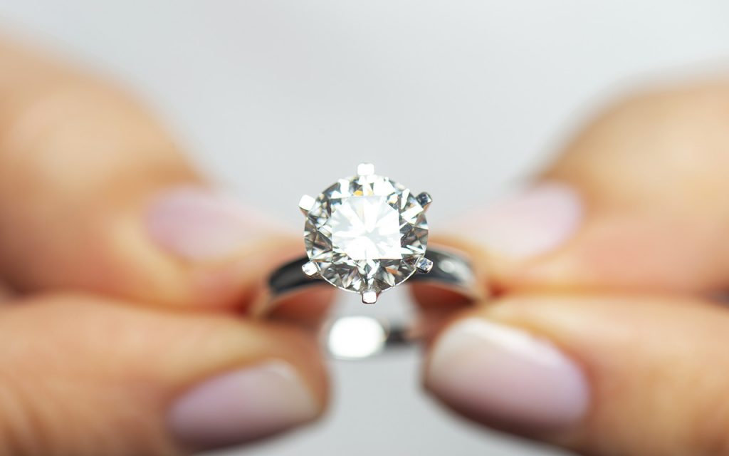 Cubic Zirconia vs. Diamonds: How to Tell Them Apart