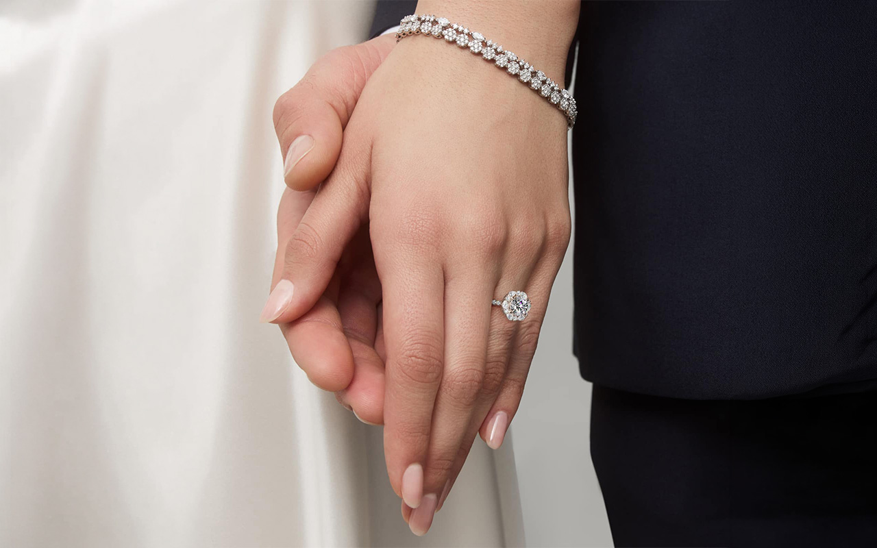 Engagement Ring Statistics: Cost, Carat & Trends