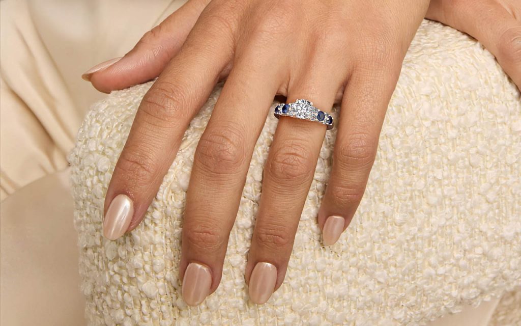 How to Secretly Get Ring Size: 8 Tips for Surprise Proposals