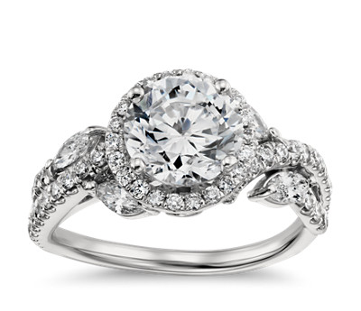 Diamond engagement ring 