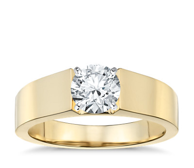 Diamond engagement ring 