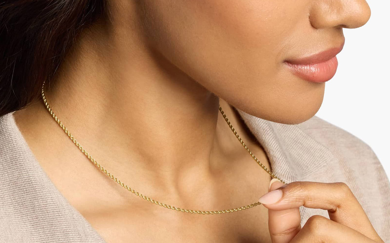 25 Types of Chains: A Guide to Necklace Styles For Men and Women