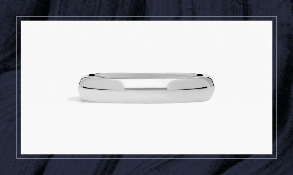 A white gold men's wedding band.