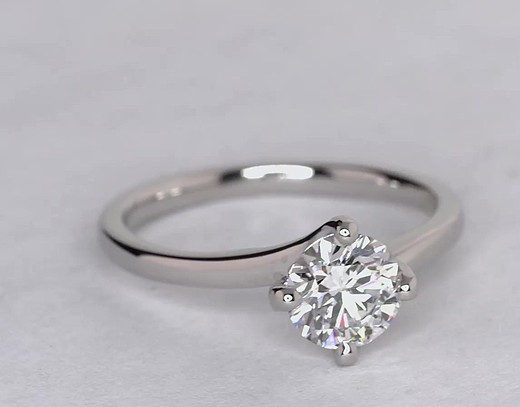 Diamond engagement ring